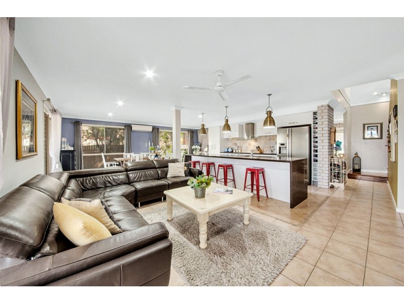 30 Jarrah Drive, Boyne Island QLD 4680