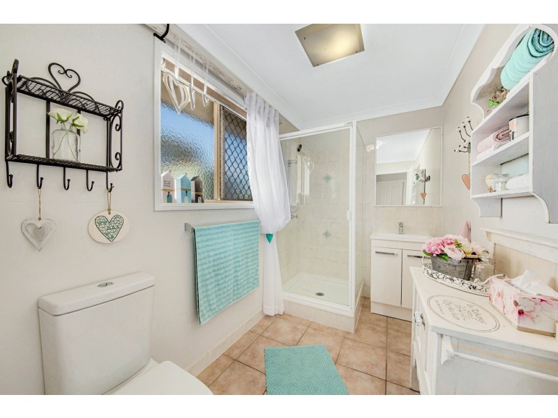 30 Jarrah Drive, Boyne Island QLD 4680