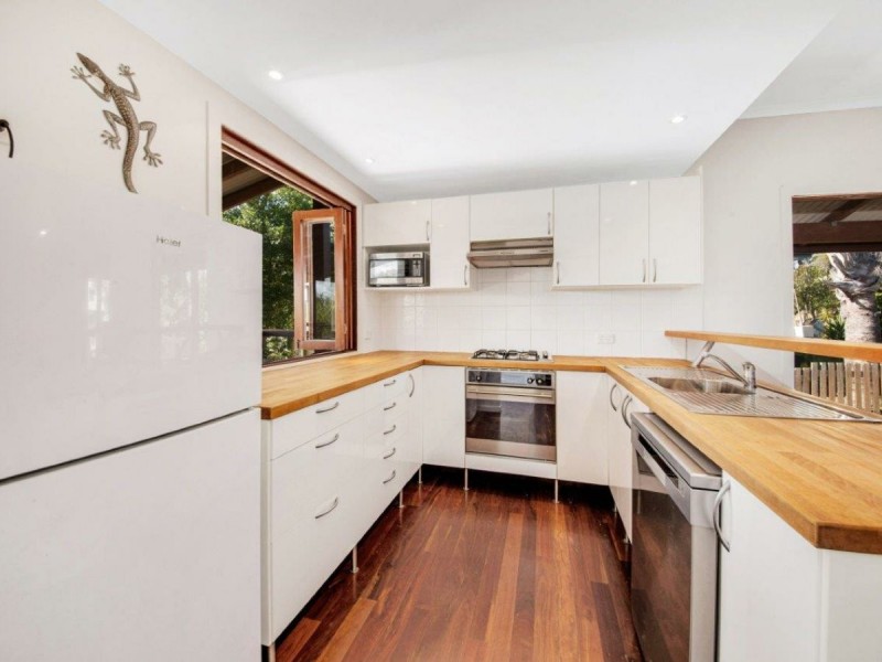 22 Pacific Avenue, Tannum Sands QLD 4680