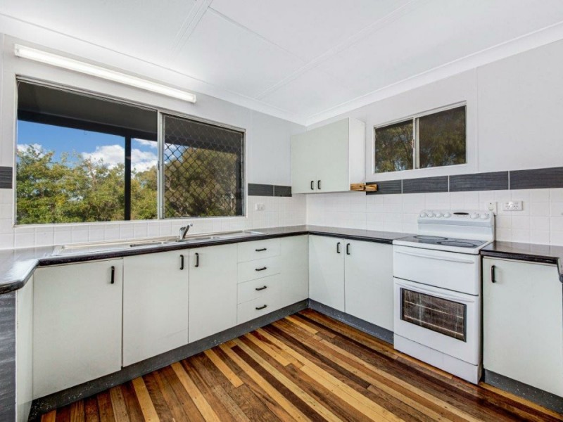 49 Amaroo Street, Boyne Island QLD 4680