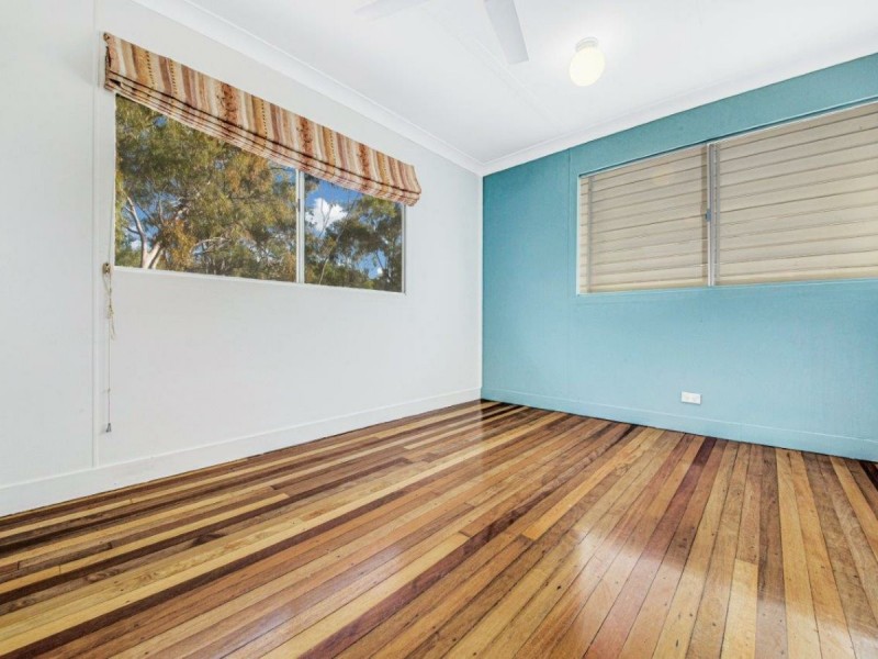 49 Amaroo Street, Boyne Island QLD 4680