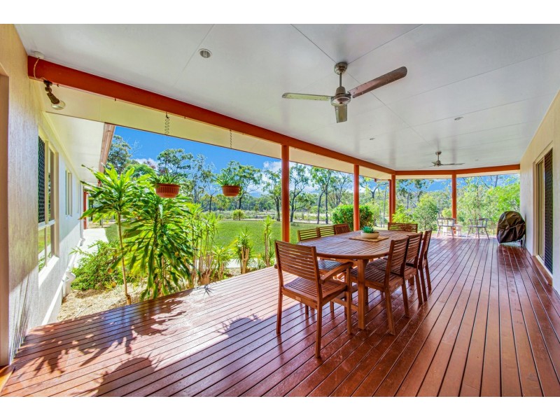 13 Coal Crescent, Tannum Sands QLD 4680