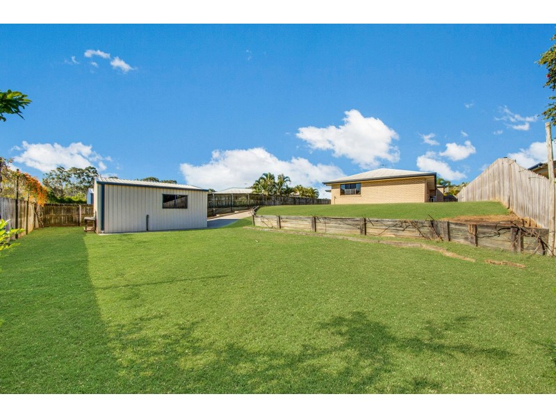 16 Golf View Drive, Boyne Island QLD 4680