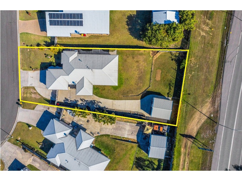 16 Golf View Drive, Boyne Island QLD 4680