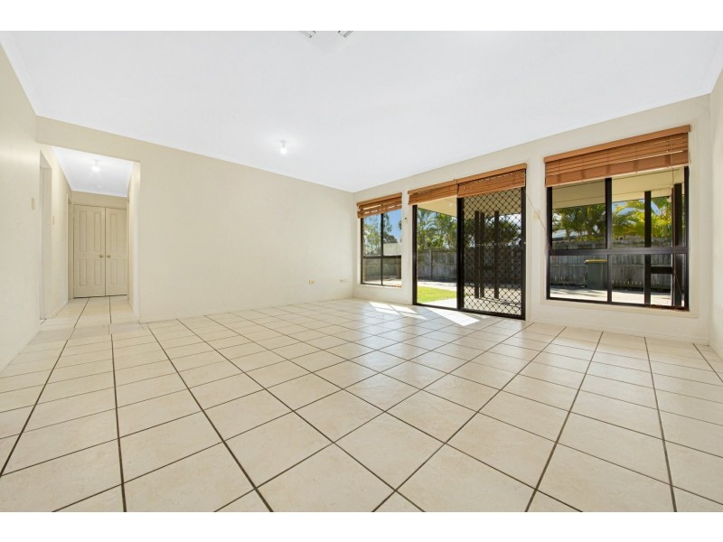 16 Golf View Drive, Boyne Island QLD 4680