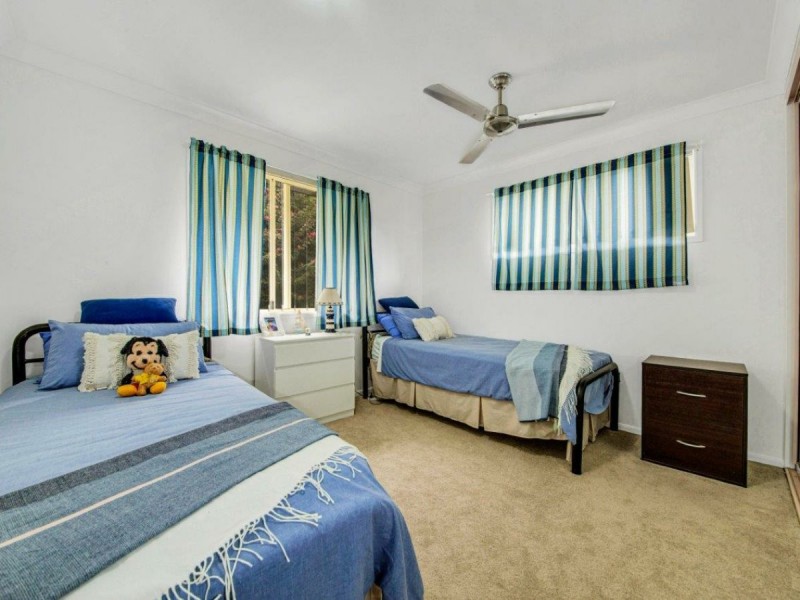 17 Beltana Drive, Boyne Island QLD 4680