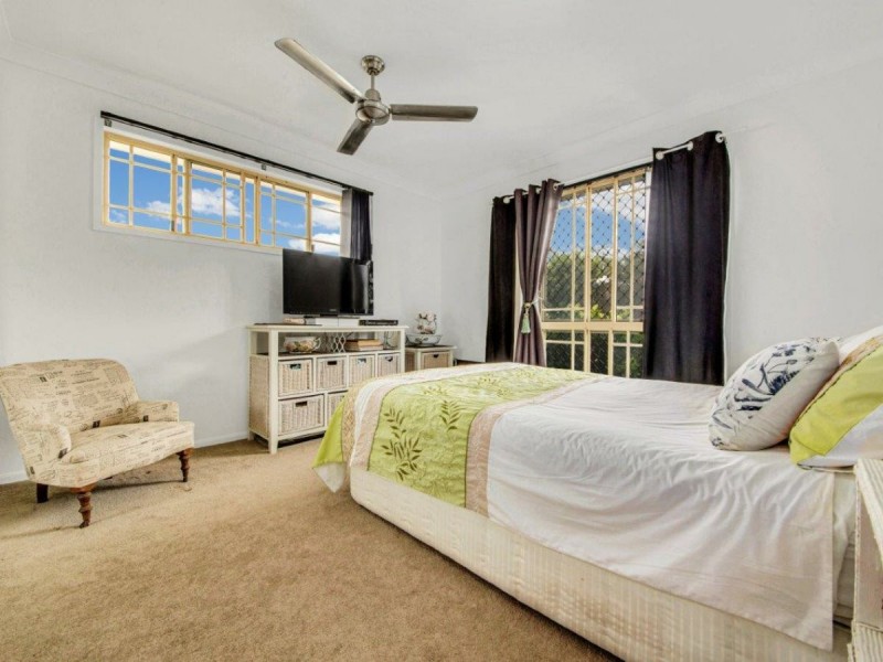 17 Beltana Drive, Boyne Island QLD 4680