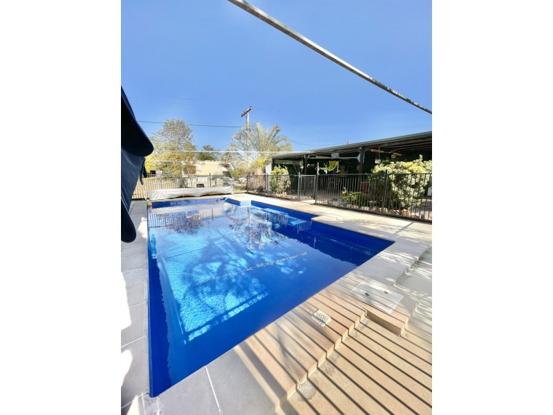 5 Dougall Street, Bororen QLD 4678