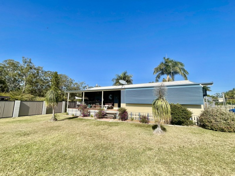 5 Dougall Street, Bororen QLD 4678