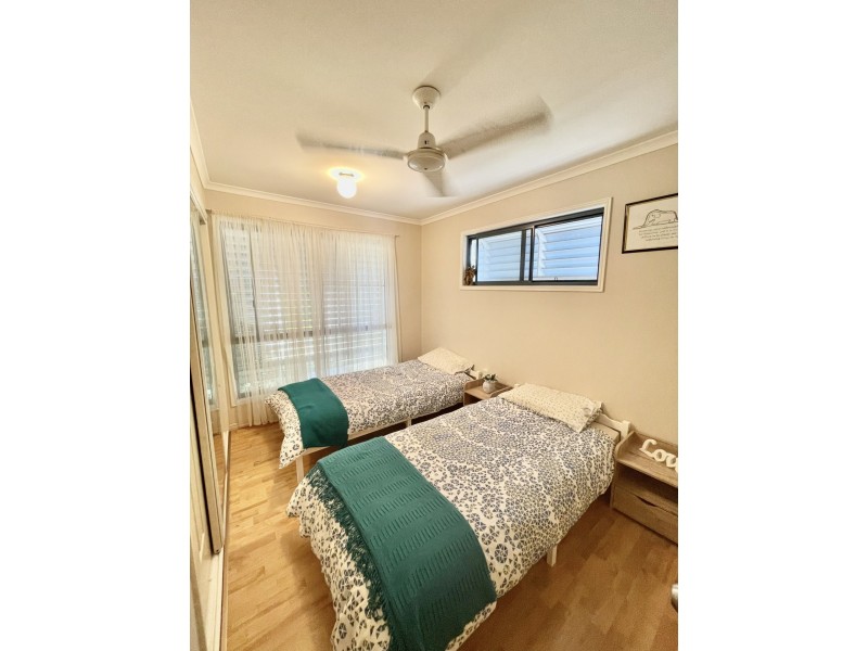 5 Dougall Street, Bororen QLD 4678