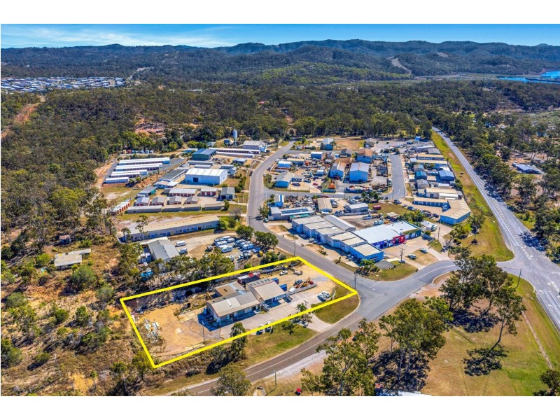 1 Dennis Street, Boyne Island QLD 4680