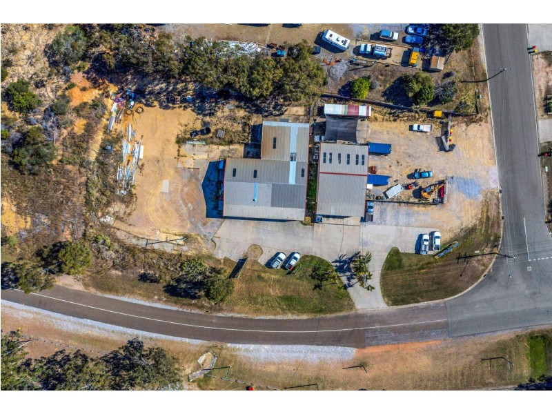 1 Dennis Street, Boyne Island QLD 4680