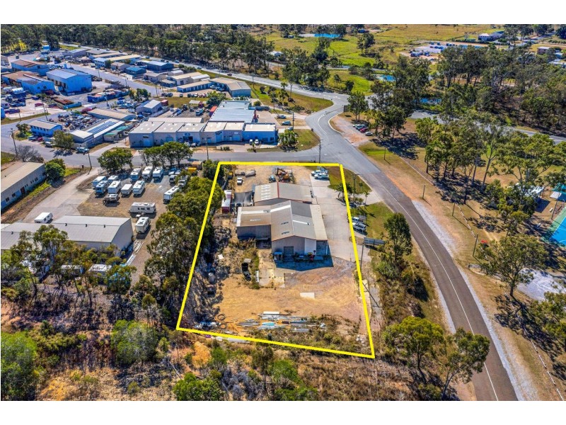 1 Dennis Street, Boyne Island QLD 4680