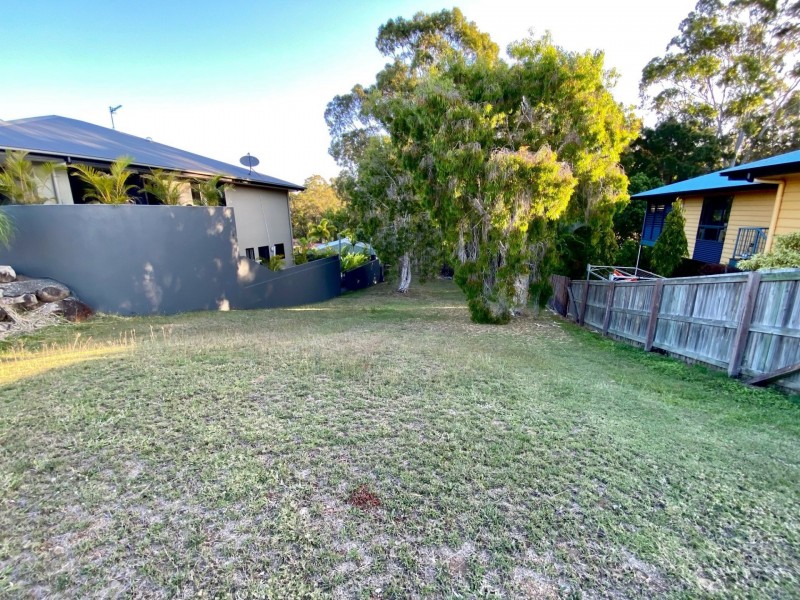 9 Curtis Avenue, Boyne Island QLD 4680