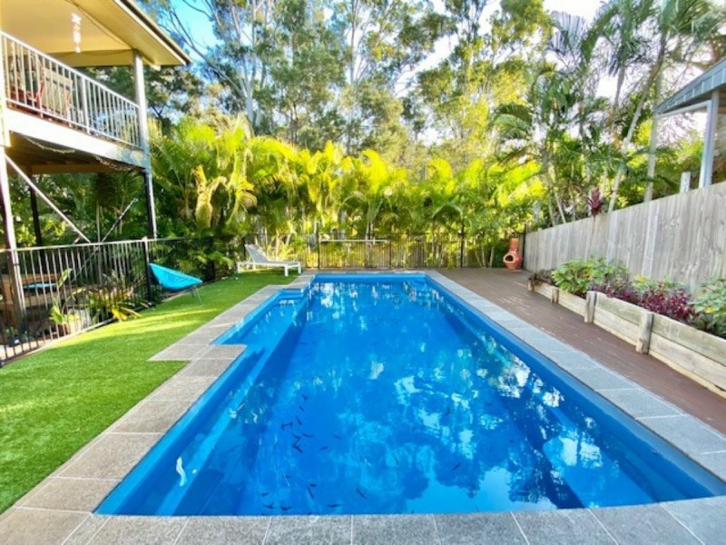 9 Curtis Avenue, Boyne Island QLD 4680