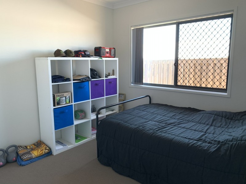 25 Koolivoo Parade, Boyne Island QLD 4680