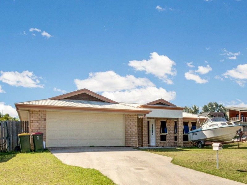 43 Golf View Drive, Boyne Island QLD 4680