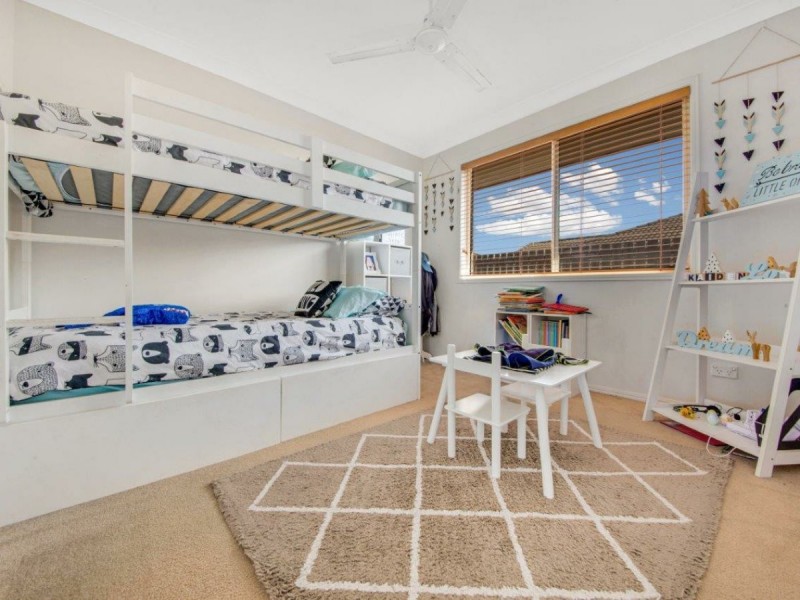 43 Golf View Drive, Boyne Island QLD 4680