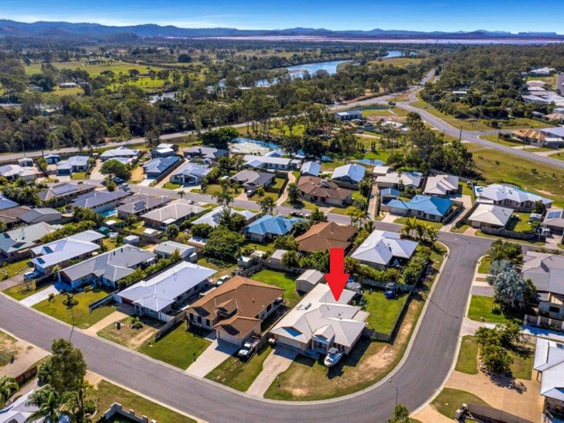 43 Golf View Drive, Boyne Island QLD 4680