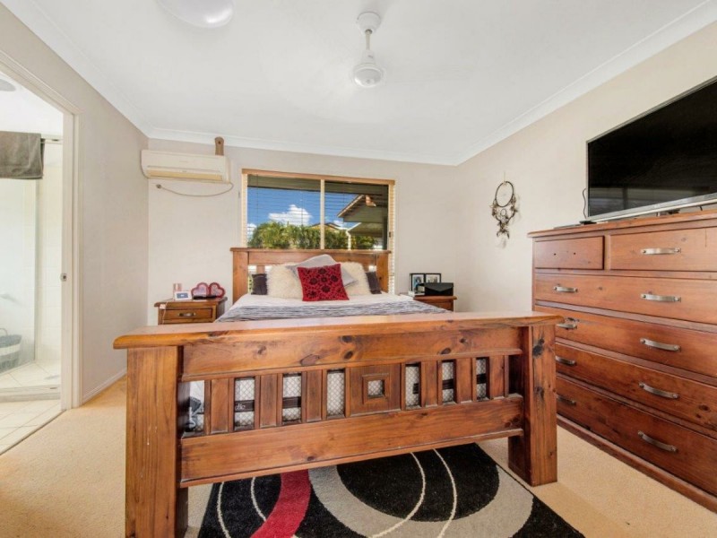 43 Golf View Drive, Boyne Island QLD 4680