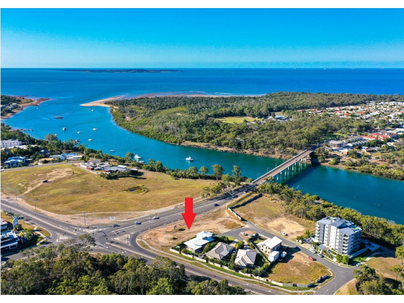 13 The Promenade, Boyne Island QLD 4680