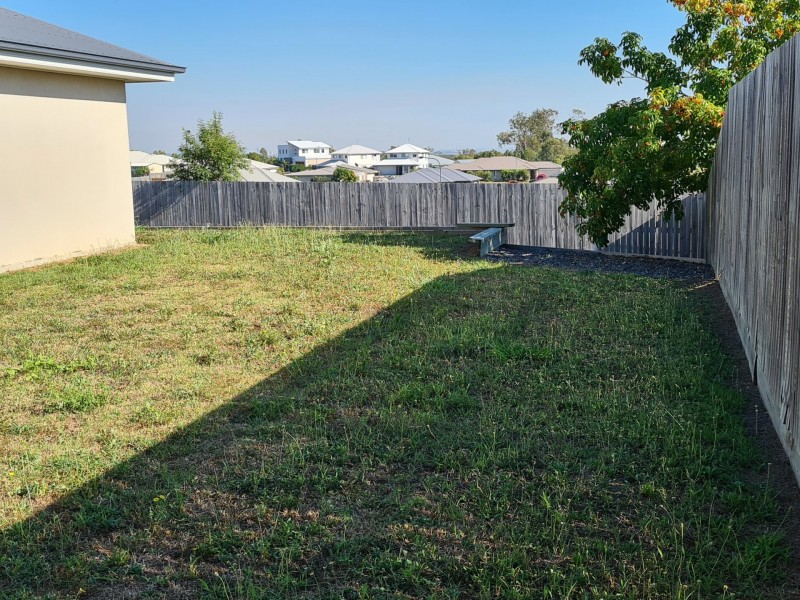 112 EMMADALE DRIVE, New Auckland QLD 4680