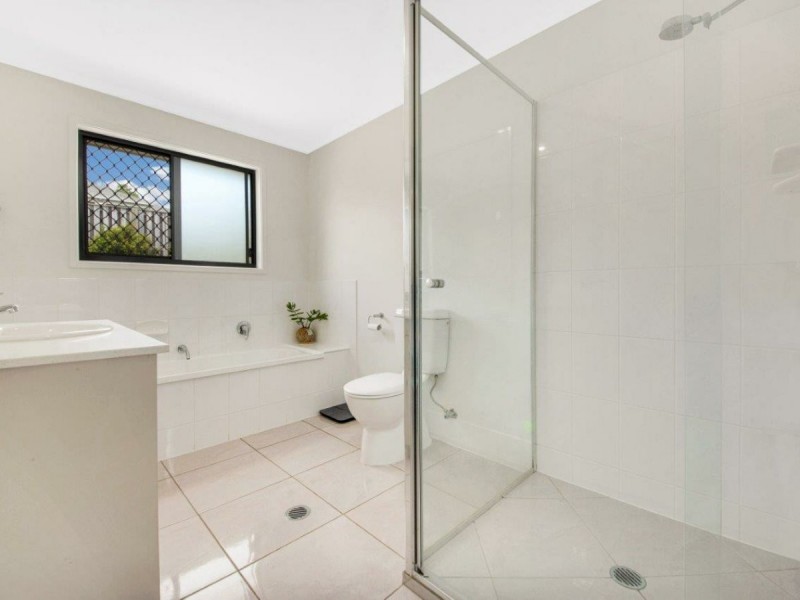 31 Tulipwood Circuit, Boyne Island QLD 4680