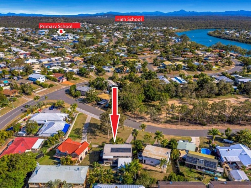 8 Parkside Street, Tannum Sands QLD 4680