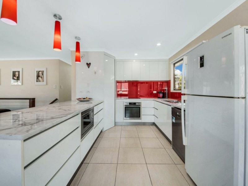 8 Parkside Street, Tannum Sands QLD 4680