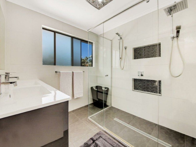 8 Parkside Street, Tannum Sands QLD 4680