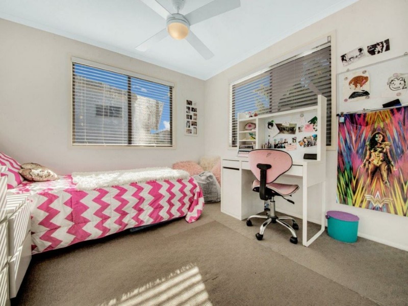 8 Parkside Street, Tannum Sands QLD 4680