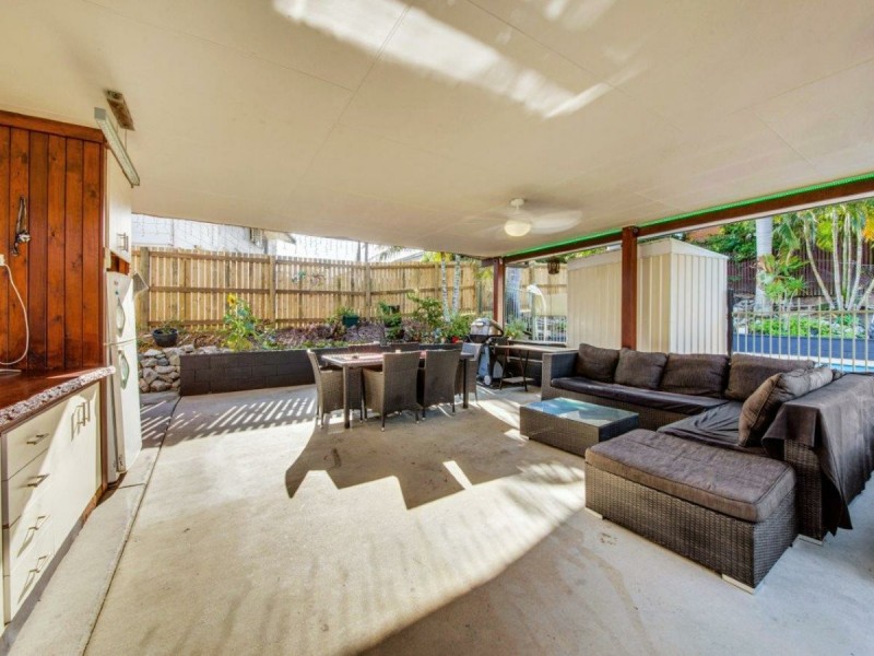 8 Parkside Street, Tannum Sands QLD 4680