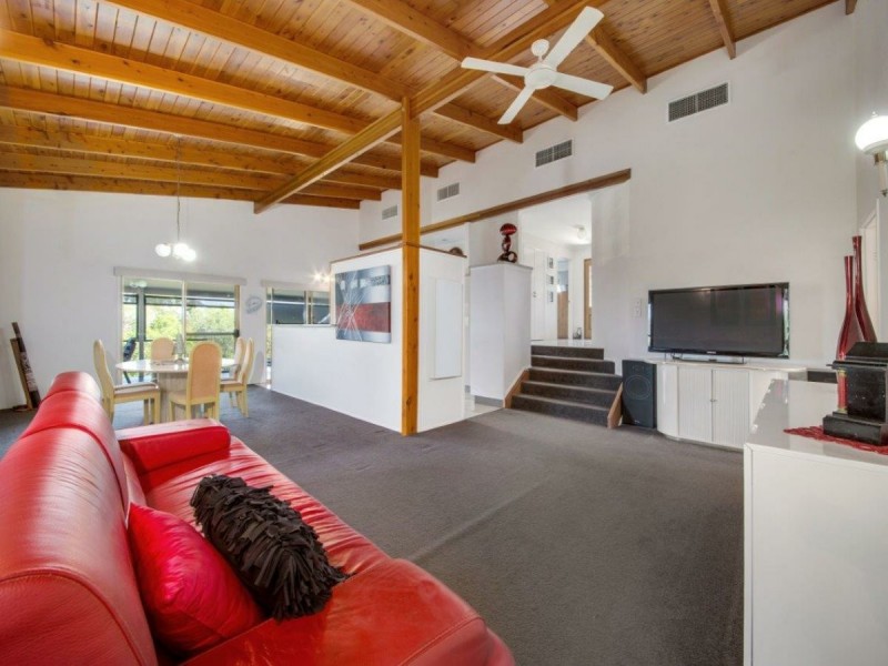 17 Alpine Crescent, Boyne Island QLD 4680