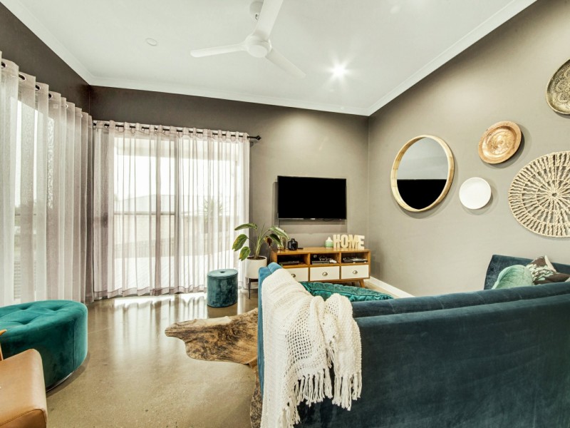 8 Darragh Street, Tannum Sands QLD 4680