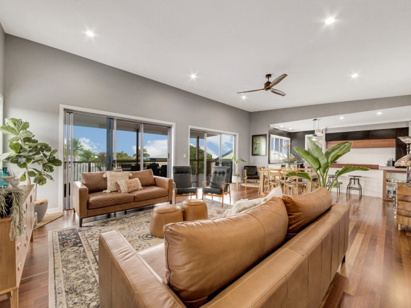 8 Darragh Street, Tannum Sands QLD 4680