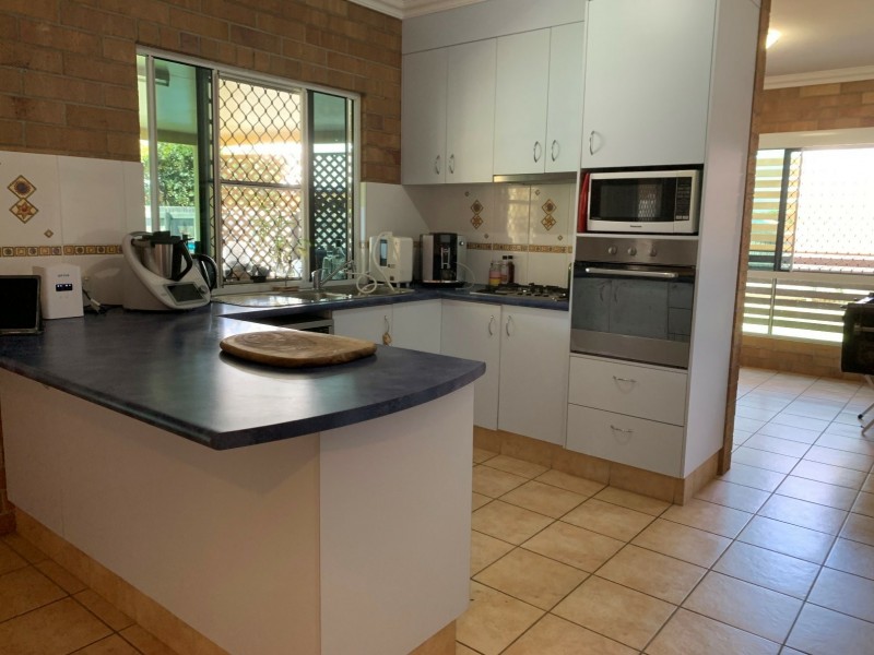 2 Dunn Street, Tannum Sands QLD 4680
