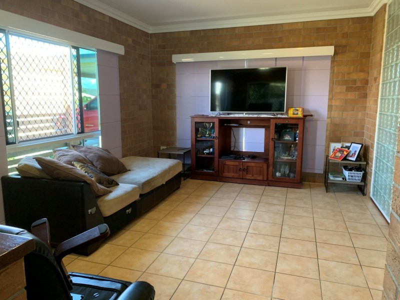 2 Dunn Street, Tannum Sands QLD 4680