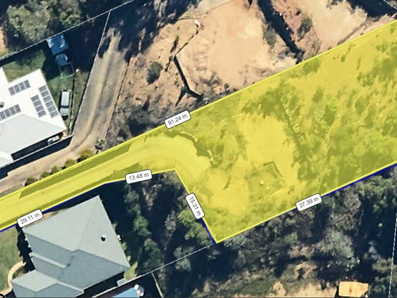 22a Jeana Close, Boyne Island QLD 4680