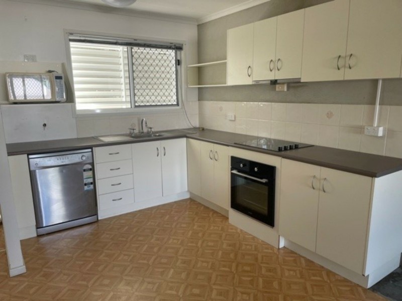 2/14 Beltana Drive, Boyne Island QLD 4680