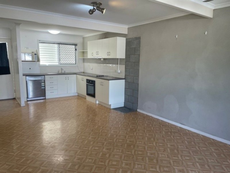 2/14 Beltana Drive, Boyne Island QLD 4680