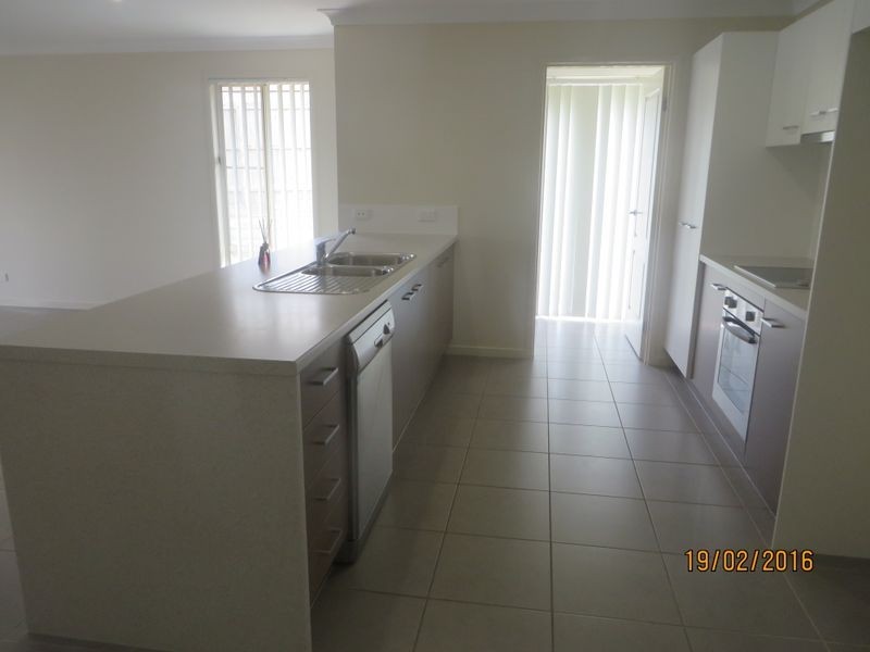 11 WOODWARD AVENUE, Calliope QLD 4680