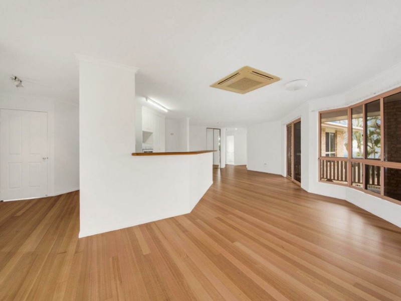 14 Geoffrey Thomas Drive, Tannum Sands QLD 4680