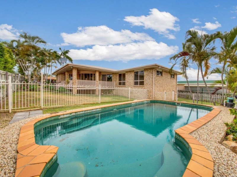 14 Geoffrey Thomas Drive, Tannum Sands QLD 4680