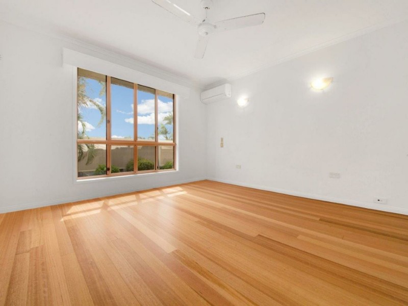 14 Geoffrey Thomas Drive, Tannum Sands QLD 4680