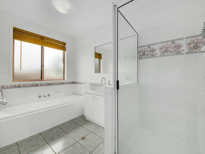 14 Geoffrey Thomas Drive, Tannum Sands QLD 4680