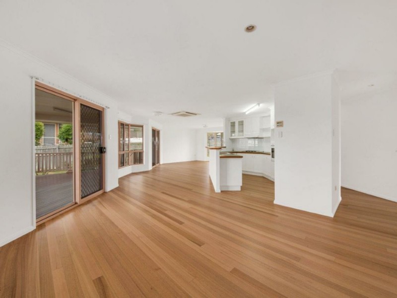14 Geoffrey Thomas Drive, Tannum Sands QLD 4680