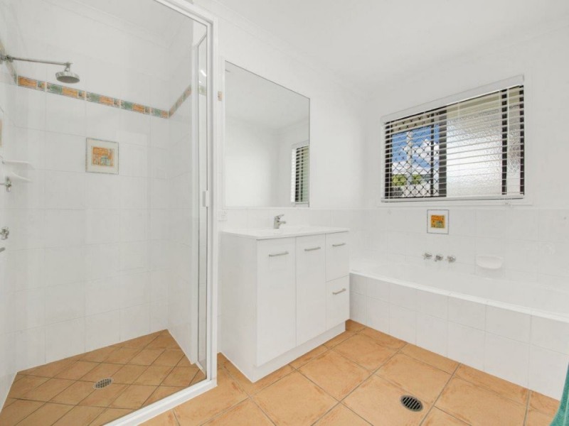 14 Schooner Street, Tannum Sands QLD 4680