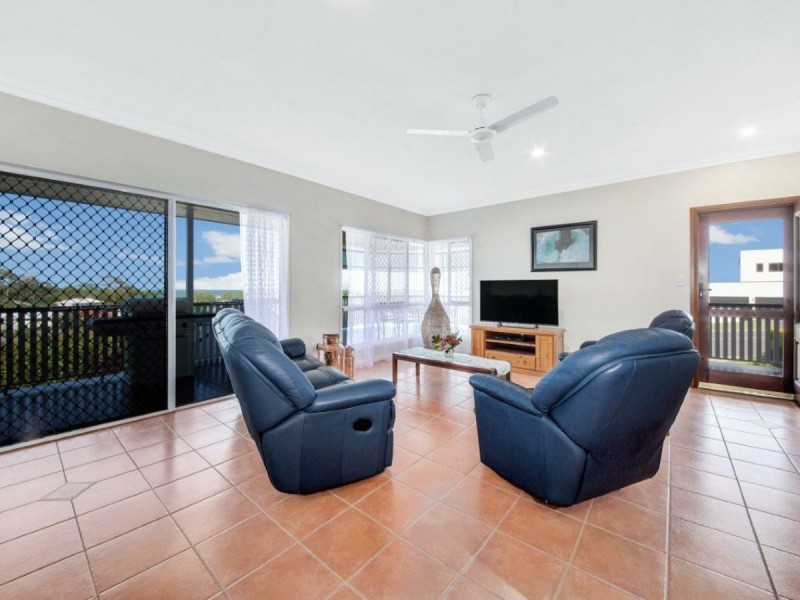 38 Lighthouse Drive, Boyne Island QLD 4680