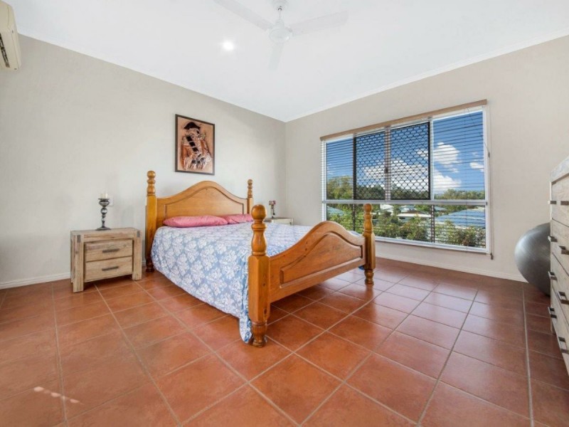 38 Lighthouse Drive, Boyne Island QLD 4680