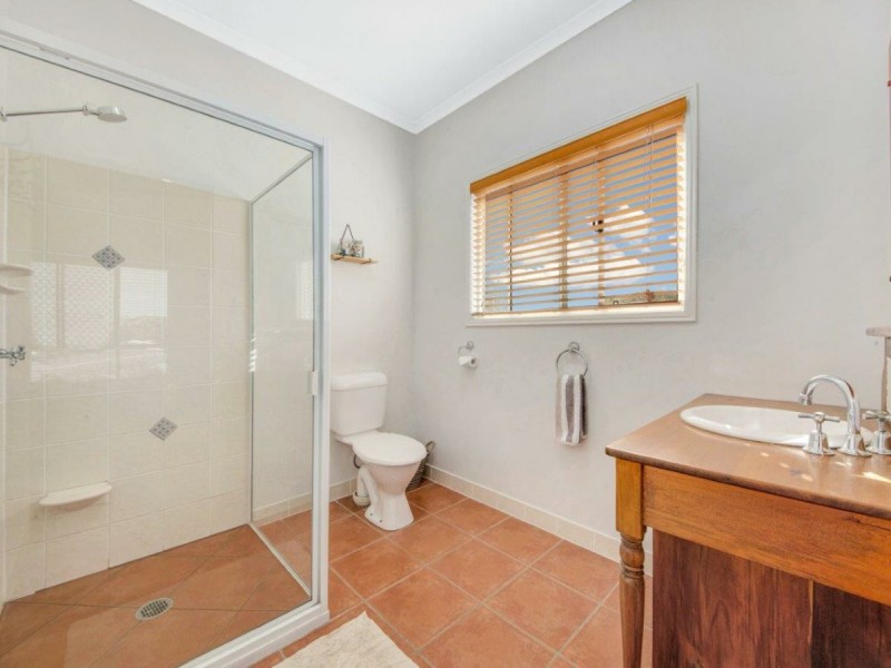 38 Lighthouse Drive, Boyne Island QLD 4680